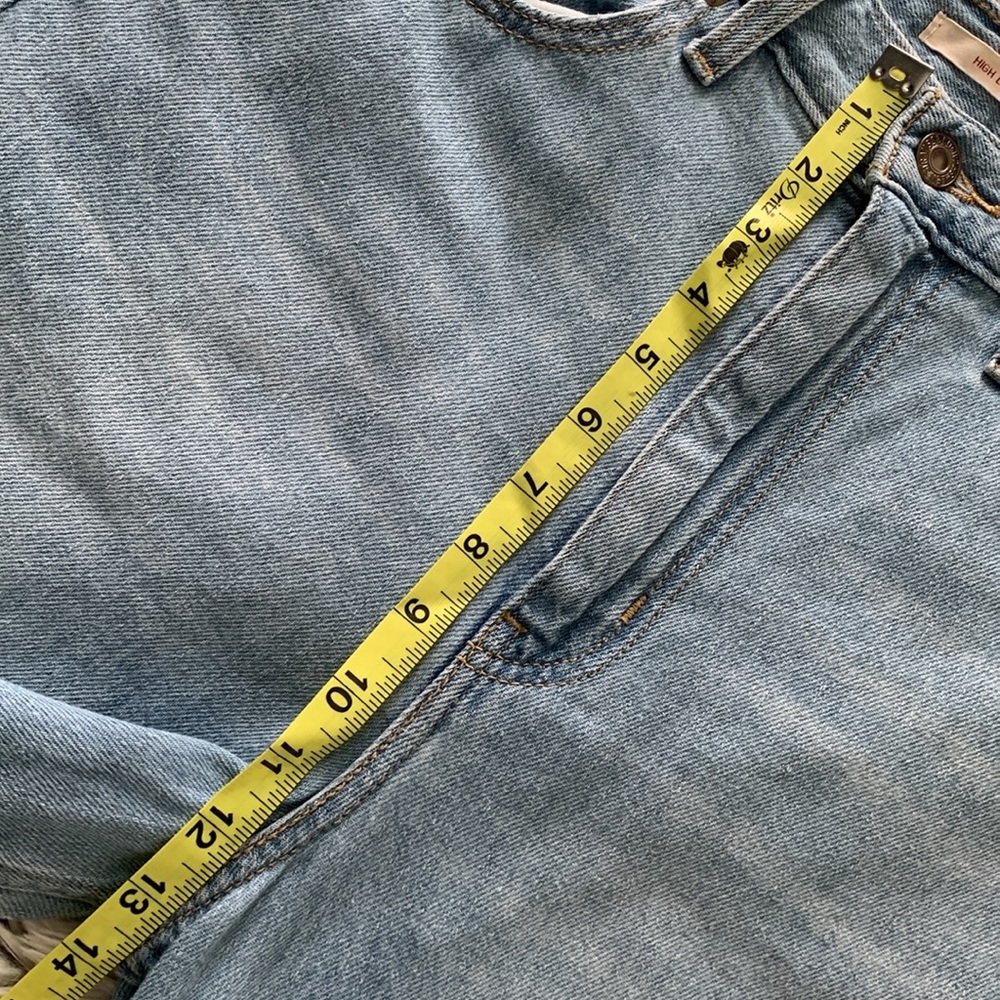 Levi's Light Blue High-Rise Wide Leg Jeans - Picture 11 of 15